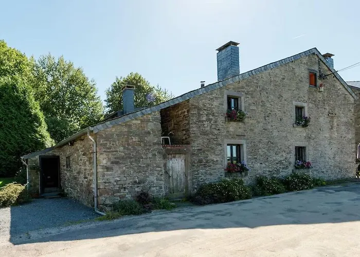 La Fermette De Gustine بيت للعطل